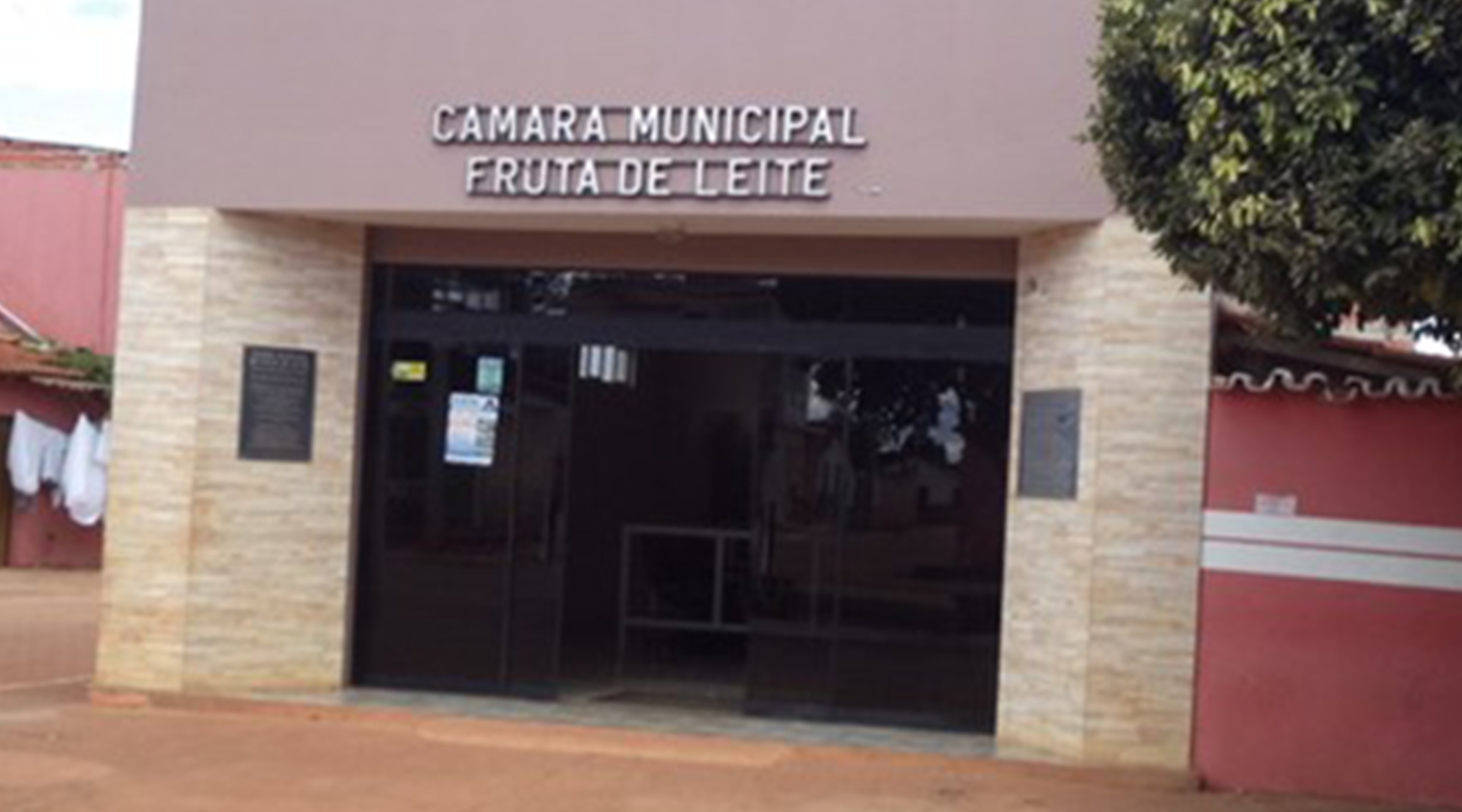 Foto da Câmara Municipal de Fruta de Leite