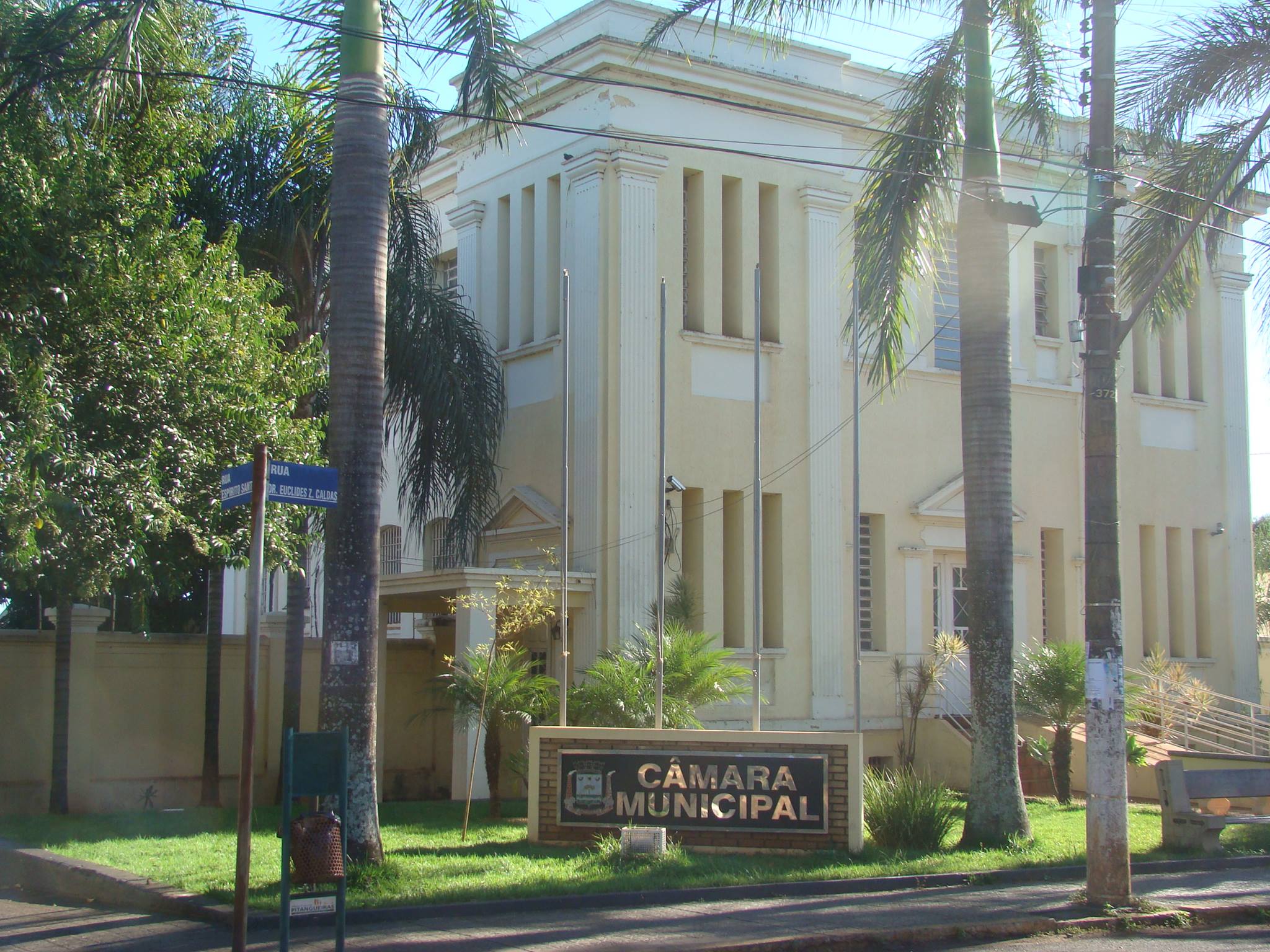 Foto da Câmara Municipal de Pitangueiras